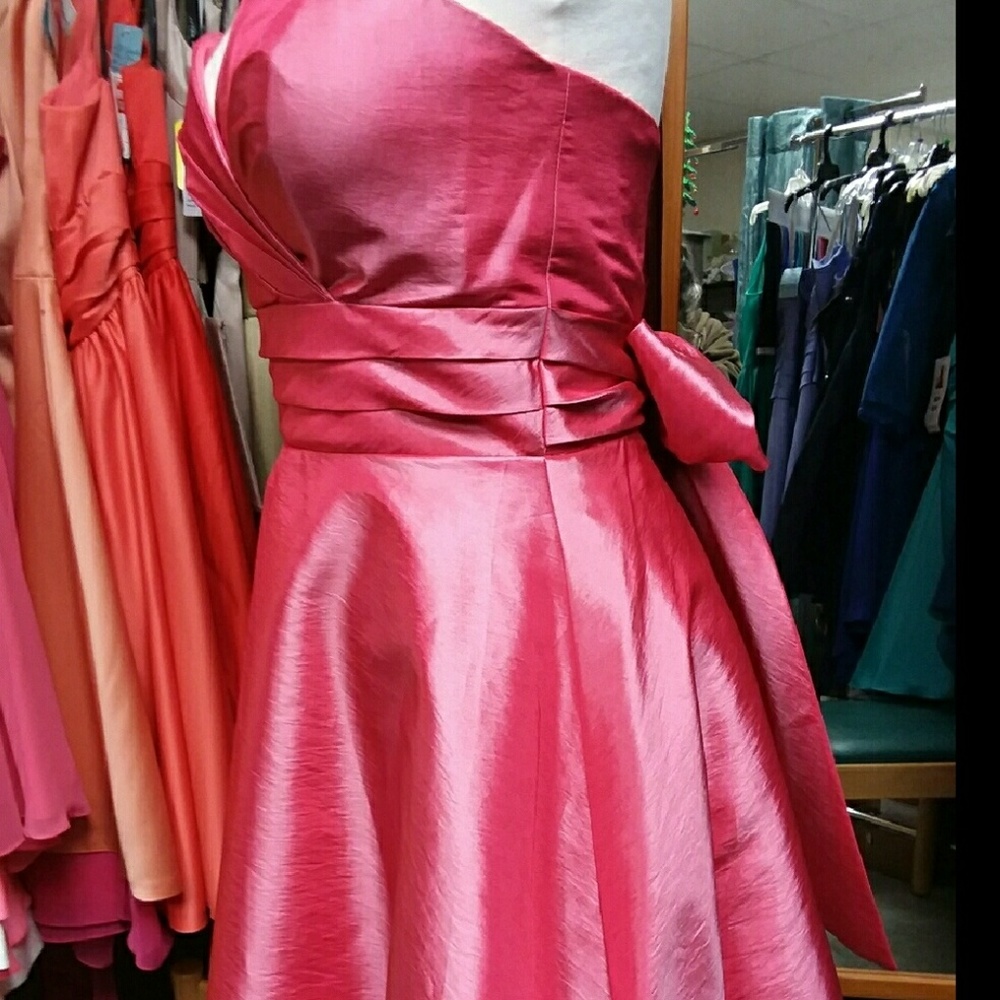 Beautiful Prom Dress - Picture 2 of 5